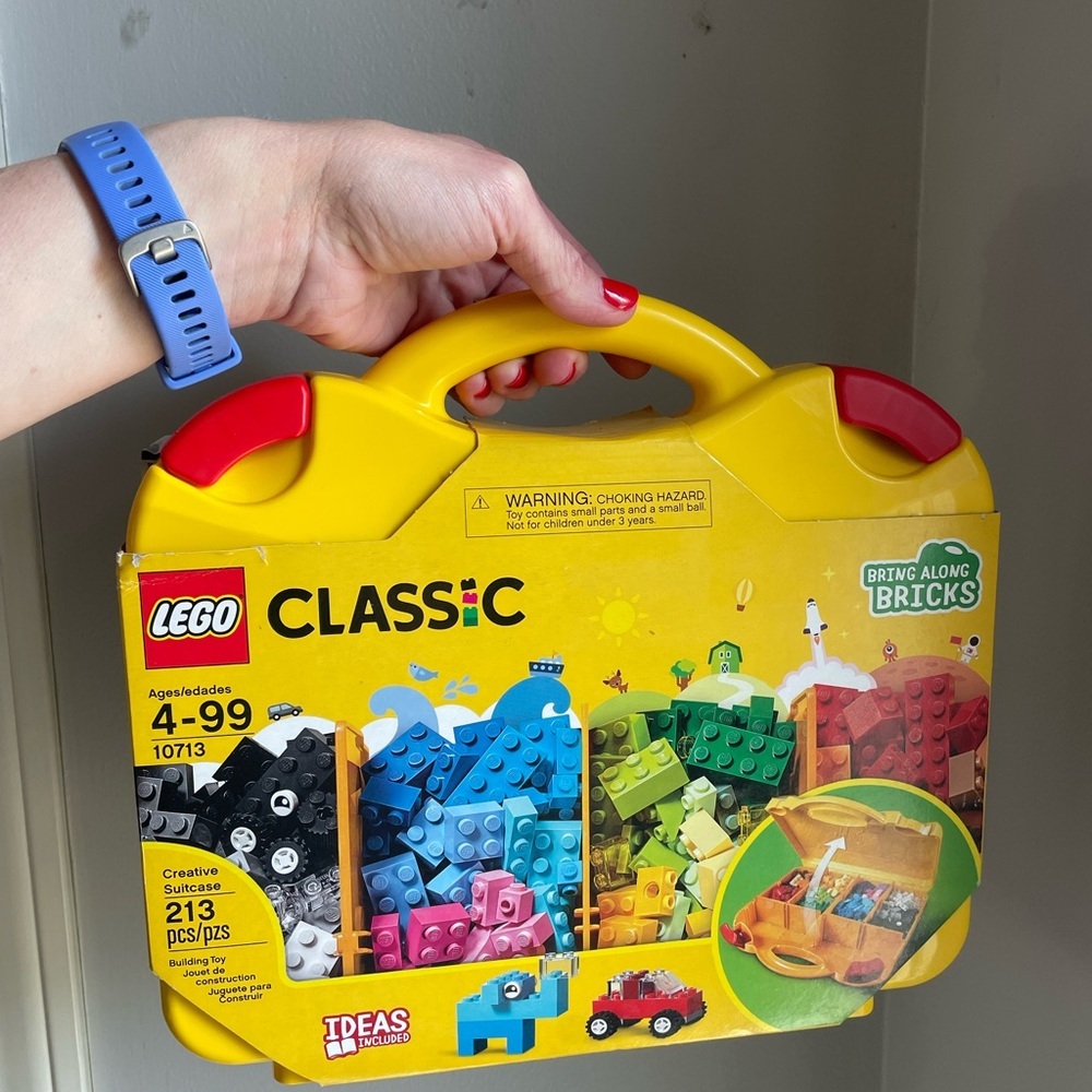 LEGO Classic Creative Suitcase 10713 NEW Take Along Case 213 pieces Blocks brick
